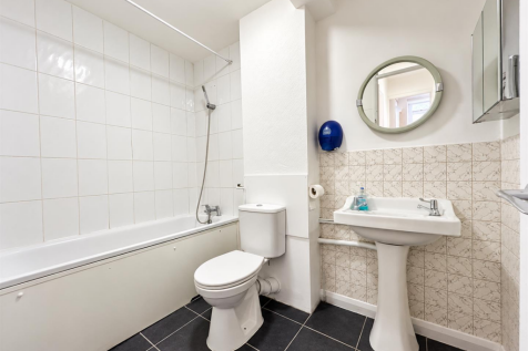 The Gables, Heston Road, Heston, TW5 photo 4