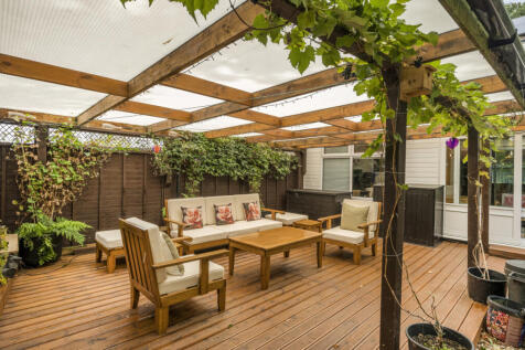 1355189-4-68c80ec...