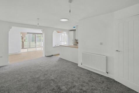 16 Barcheston Close, Oakwood, Derby, DE21 2QG