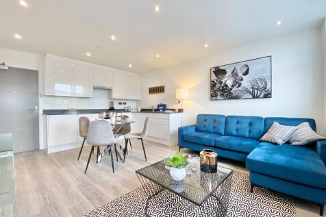 Kitchen/ Living Area
