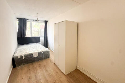 Ibsley Gardens, London, SW15 photo 3
