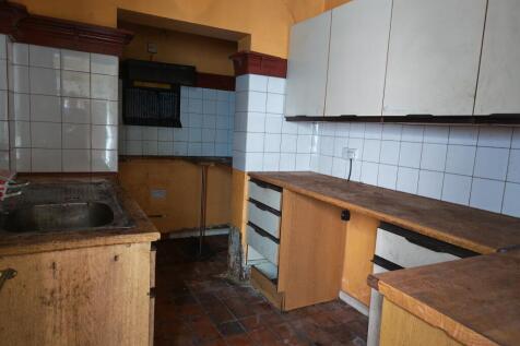 47 Berkeley Street  Scunthorpe  DN15 6BJ Kitchen 01 T202602231620.jpg