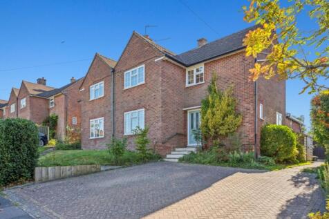 Princes Risborough, HP27 - property photo