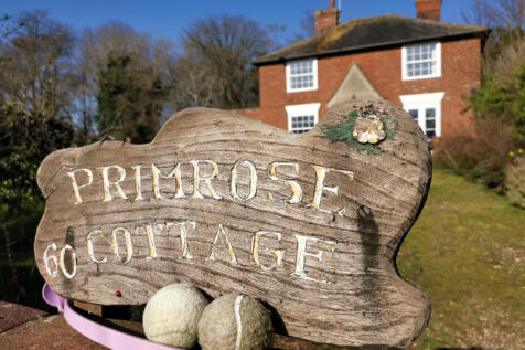 4 Bedroom Cottage for Sale