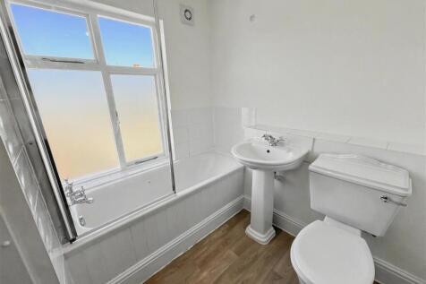Bathroom.jpeg