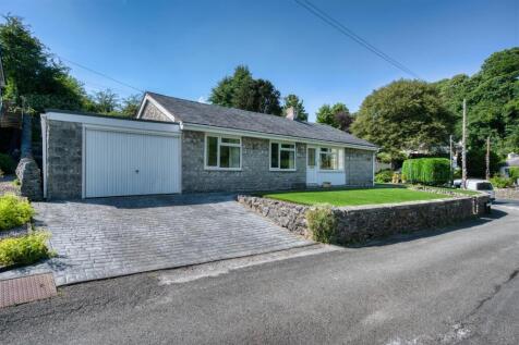 Driveway, garage and home.jpg