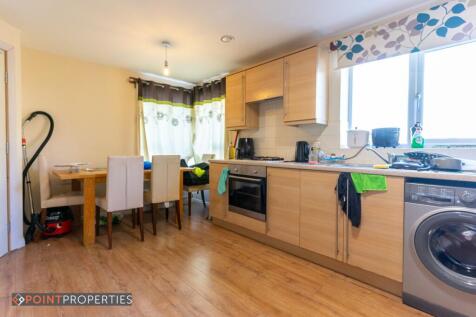 5 Bedroom House. Gladstone Road photo 4