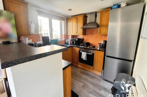 Southwell Close, Chafford Hundred, Grays, RM16 photo 5