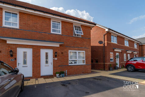 Tamworth, B78 - property photo