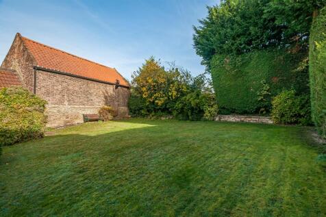 22 Market Place3.jpg