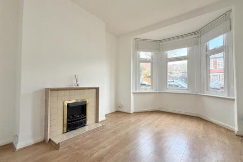 3 Bedroom To Rent in N22