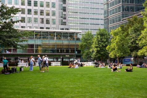 5 Churchill Place 87.jpg