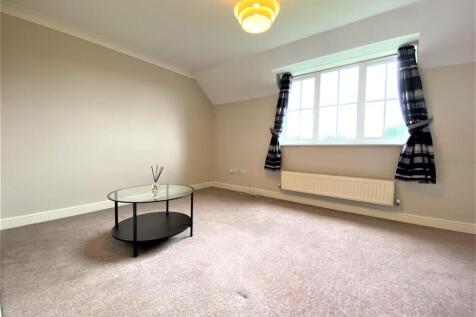 Hubbards Close, Hillingdon, UB8 photo 2