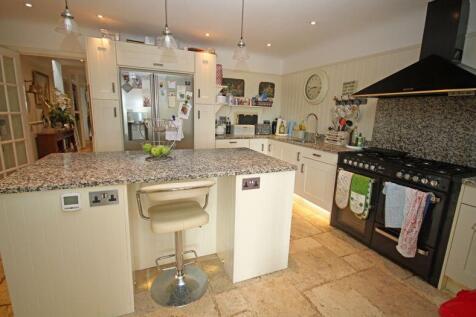 Kitchen breakfast room