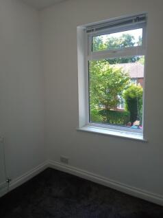 Front single bedroom