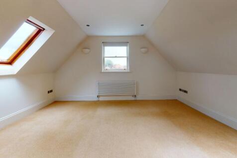Flat , Trafalgar House,  Fourth Avenue, Frinton-on-Sea photo 3