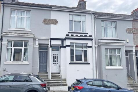 Lydford Park Road 43 - Front...jpg