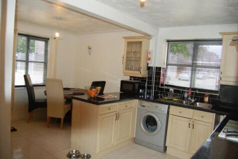 Hatcher Crescent, Colchester, Essex, CO2 photo 5