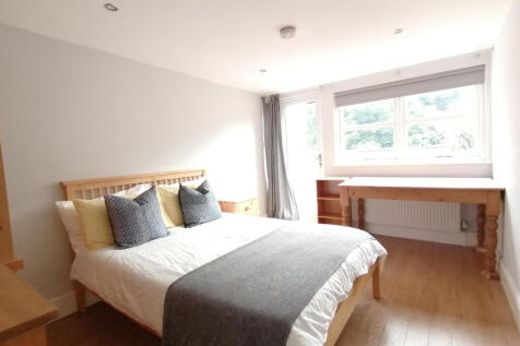 6 bed end terrace to rent Westbrook Bank Road, Sh