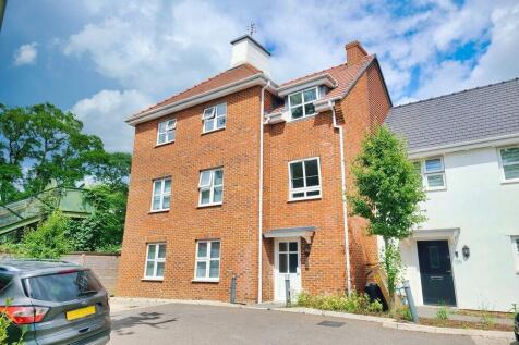 Lyndhurst, SO40 - property photo