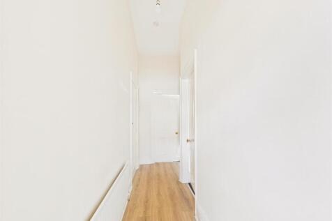 GROUND FLOOR APARTMENT HALLWAY