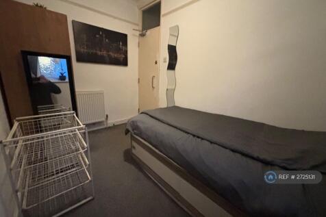 Bedroom 1 Sgl £395