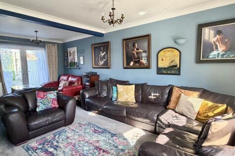 New pics for church close bicton. -11.jpg