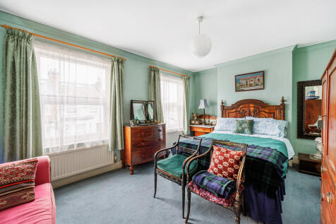 Coningsby Road (1...