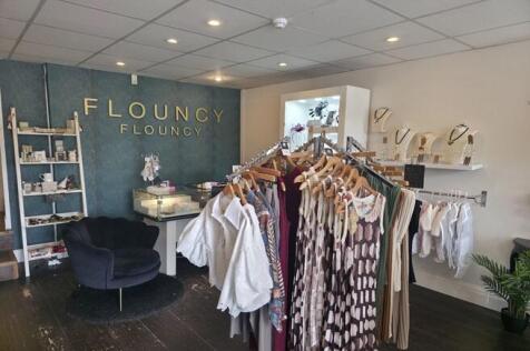 Retail Property (high street) to rent Image 2