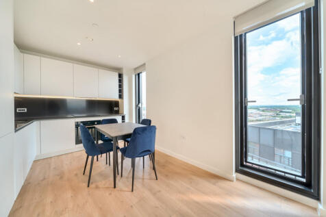 1319854-7-686b949...