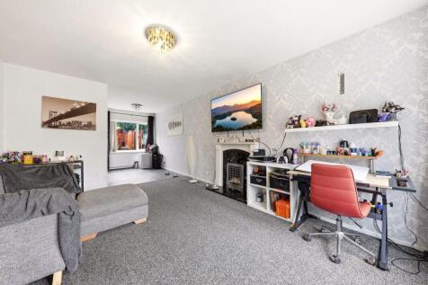 Raynville Road, Bramley, Leeds photo 4