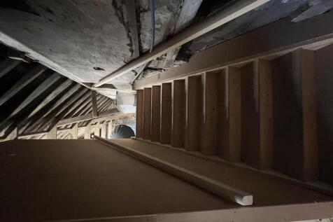 Commercial Property to rent Image 10