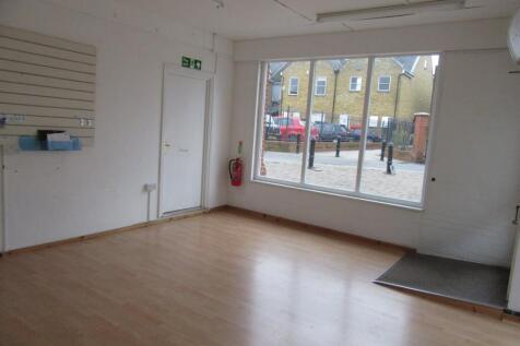 Roche Close 0612 2.JPG