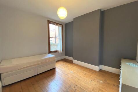Clarendon Street, Leamington Spa photo 5