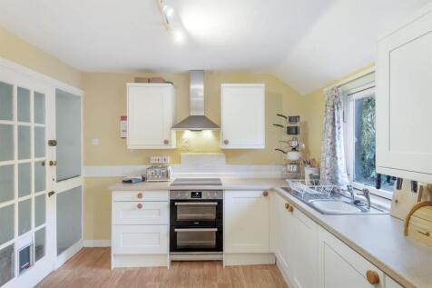 Angus Cottage, Harviestoun, Dollar, FK14 7PX photo 3