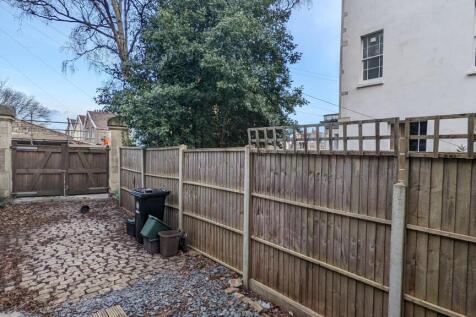 Southfield Road, Cotham, Bristol photo 3