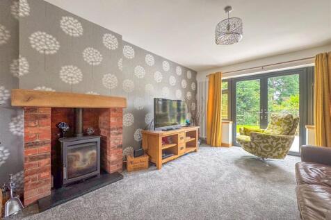 Oswald Hall Cottage - Image-3.jpg