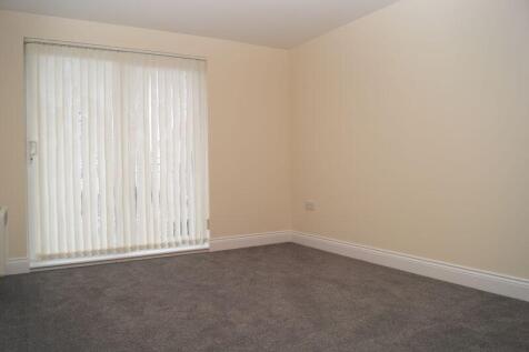 London Road,Waterlooville. PO7 7SH photo 4