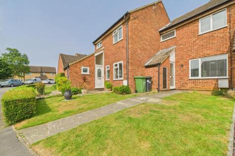 CAM01909G0-PR0345-STILL024