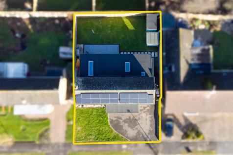 10 Park Lane Retford Drone Overhead.jpg