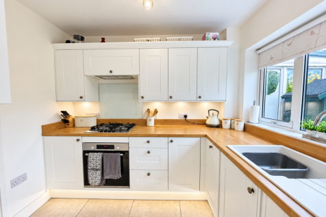 16 Sherwood Drive, Waddington, Lincoln photo 3