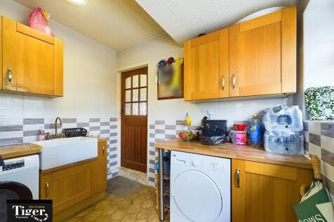 CAM02176G0-PR0427...