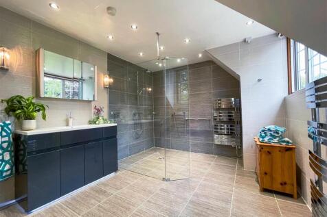 Master ensuite