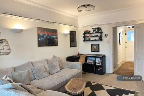 Lounge 2