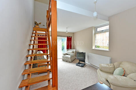 Living/Dining Roo...