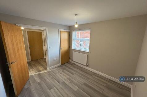 Sea View Road, Parkstone, Poole, BH12 photo 3