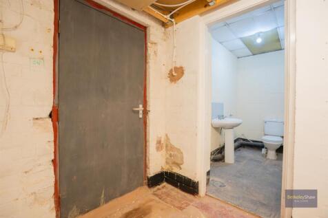 7 Bradman Road-17.jpg