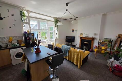 Living Room.jpg