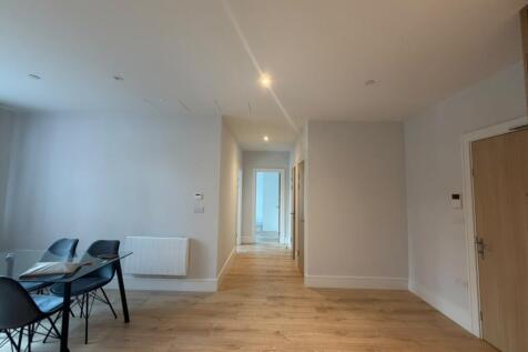 River View House, Chalfont Park, Chalfont St Peter, Buckinghamshire photo 3
