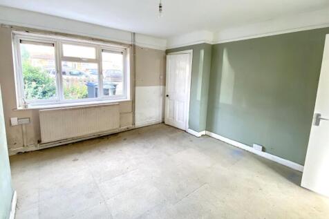 170 Wood Lane, Chippenham, Wiltshire, SN15 3EE